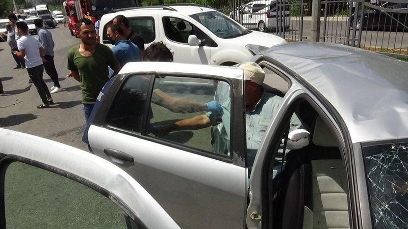 Son Dakika...Video Haber...Gaziantep'te feci kazada asfalta savruldular 5